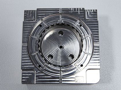 مكونات القالب