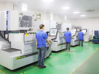 ورشة عمل القوالب