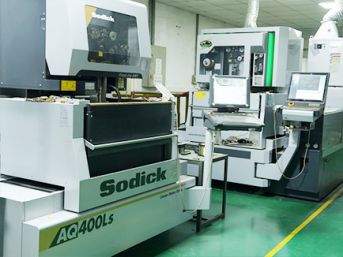 ورشة عمل القوالب