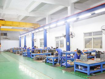 ورشة عمل القوالب