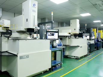 ورشة عمل القوالب