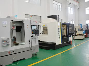 ورشة عمل القوالب