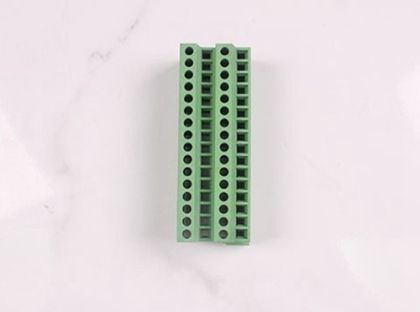 صب أجزاء بلاستيكية إلكترونية دقيقة